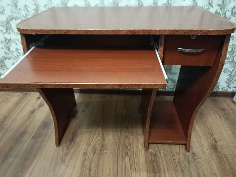 kompiyuter stoli b/y