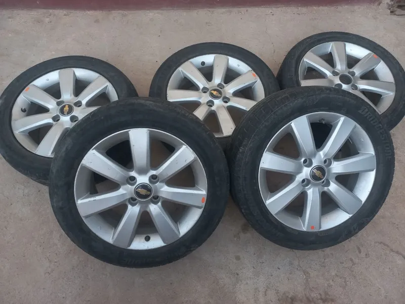 Epica original R17 diska balon 5 dona 4 Epica original R17 diska balon 5 dona 4