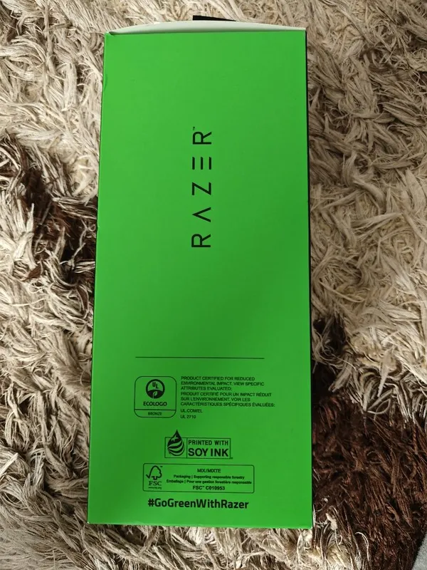 Микрофон Razer Seiren V3 Chroma RGB — фото 3