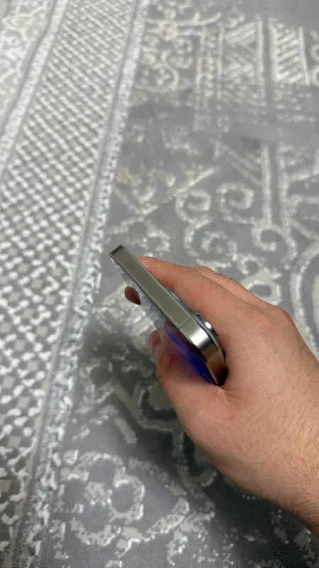 Iohone 15 pro max 2