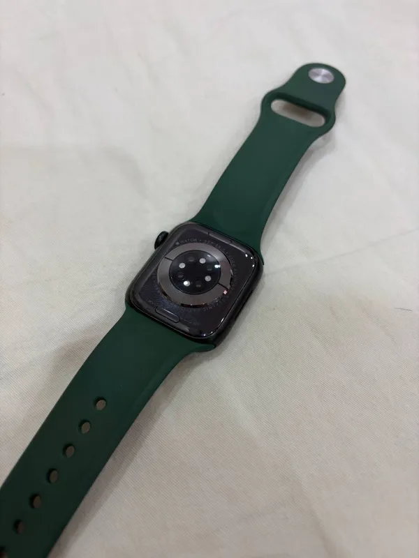 Apple Watch 7 41mm GPS WiFi 5 Apple Watch 7 41mm GPS WiFi 5