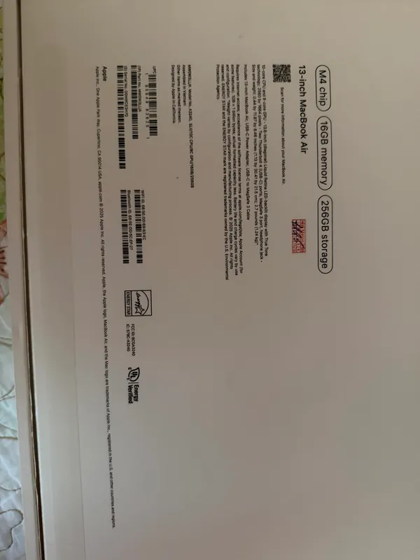 MacBook Air M4 256 GB в новом состоянии, батарея 100% 4