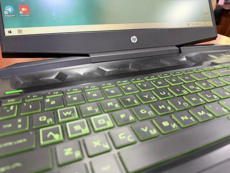 Hp pavilion gayming v15 6