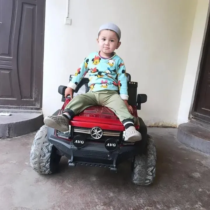 TOʻKLIK MASHINA SOTILAD AKILMATOʻR QOʻYSA YURAD