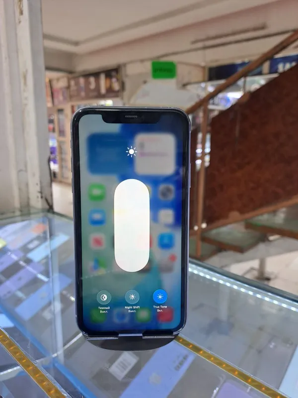 Iphone 11 sotiladi
