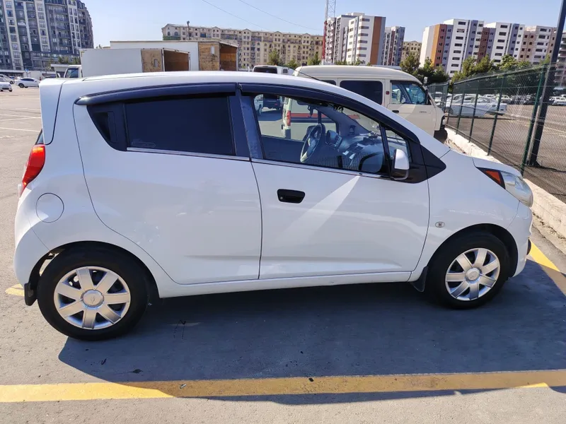 Chevrolet spark 1.25 5 Chevrolet spark 1.25 5
