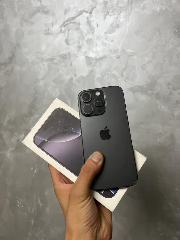 IPhone 16 pro Black 256Gb, состояние хорошее, ёмкость 88% 1