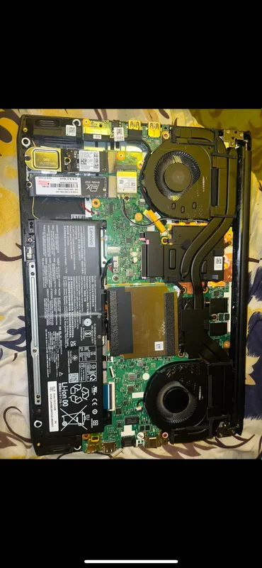 Gaming noutbuk sotiladi