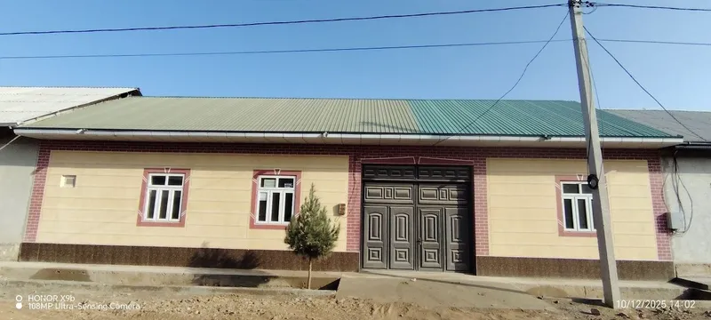Navoiy Karmana kumushkon mfy yashashga tayyor hovli sotiladi 6 sotix