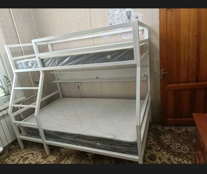 Продаётся двухъярусная кровать 1
