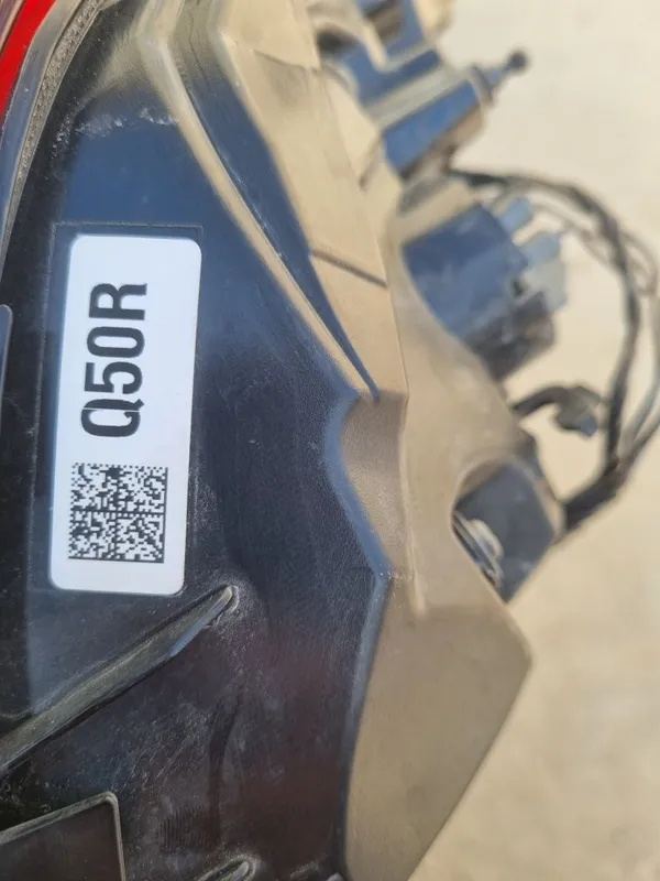 Kia Seltos oʻng tomon orqa fara kia seltos fara