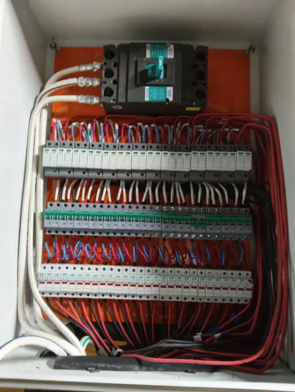 Elektrika hizmati. Quyosh panellari, shit yegish, mantaj 3