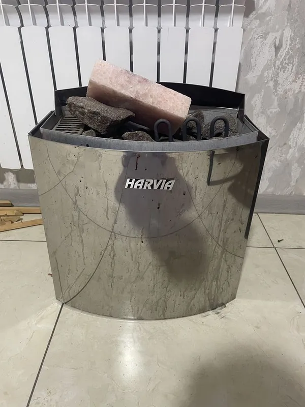 Hatvia sauna uchun tok pechkasi