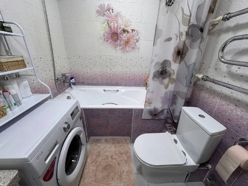 4 xonali kvartira, 80 m2, Mirzo Ulug'bek 9 4 xonali kvartira, 80 m2, Mirzo Ulug'bek 9