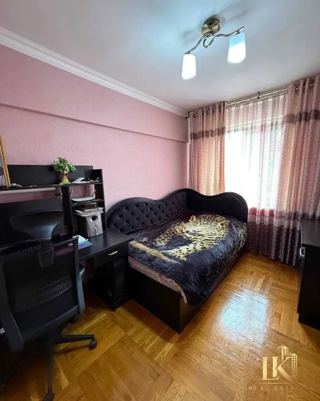 Продаётся 3-комнатная квартира рядом с метро Минор — фото 8