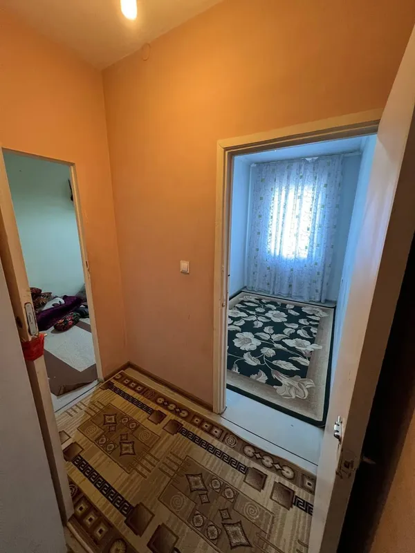 Shoshilinch: Qizil Sharq massivida 3 xonali kvartira 10