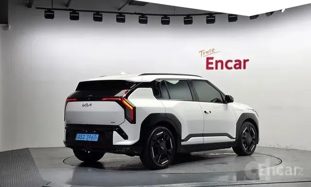 Kia EV3 Elektromobil Koreadan zakazga obkeberamiz CIP 27.100$ 4 Kia EV3 Elektromobil Koreadan zakazga obkeberamiz CIP 27.100$ 4