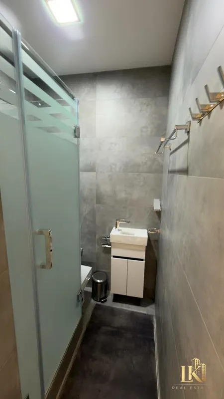 Продаётся 4-комнатная квартира, 100 м², 6/9, Шайхантахурский район 9