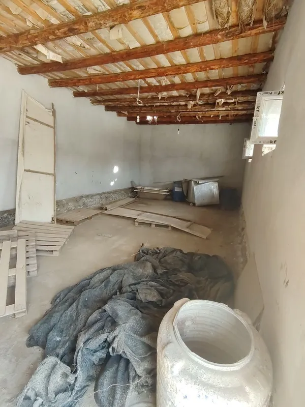Noturar bino Sotiladi 1000 m² 4 Noturar bino Sotiladi 1000 m² 4