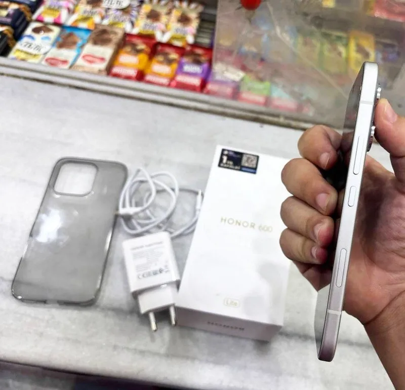 Honor 600 Lite 5G 3
