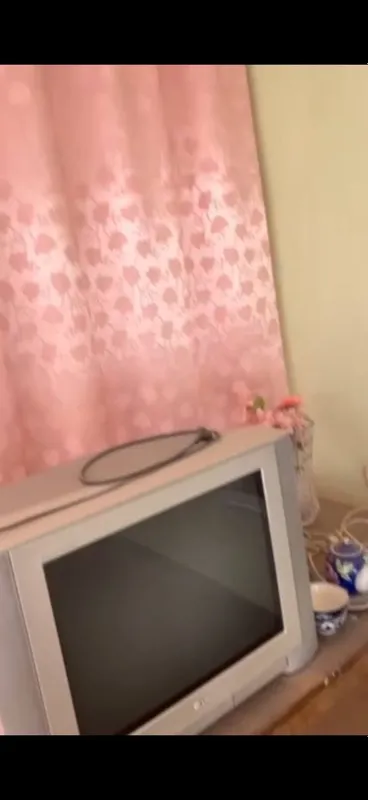 Продам телевизор