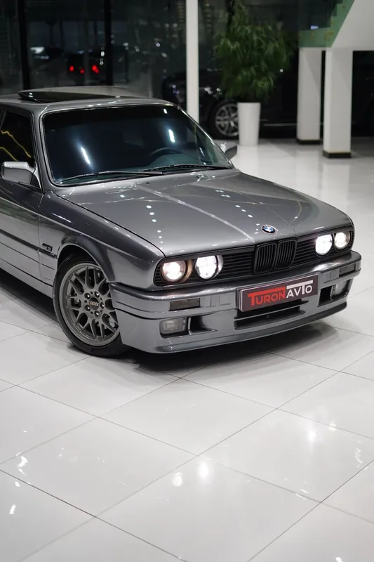 BMW E30 330I идеальная машина — фото 4
