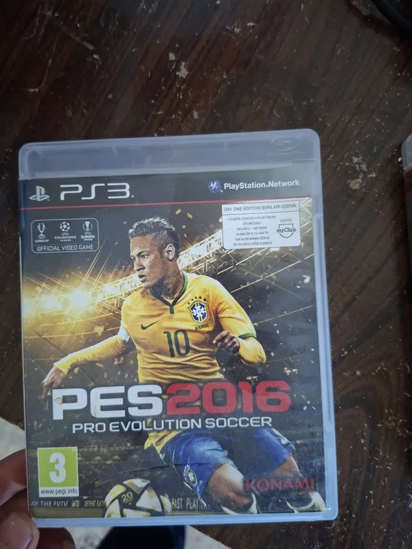 "Pes, Assassins creed" 2 "Pes, Assassins creed" 2