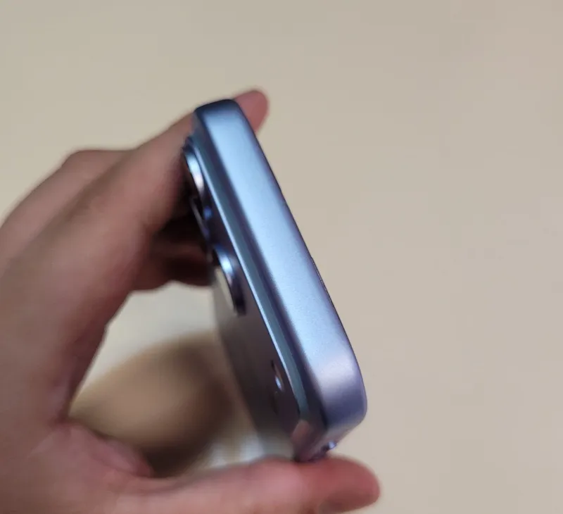 IPhone 15 Pro 18 Pro kõrpusda 4