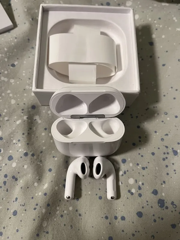 AirPods 4 original 100% ideal holatda AQSHdan 2 AirPods 4 original 100% ideal holatda AQSHdan 2