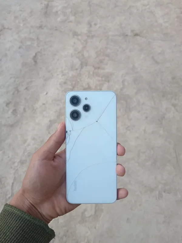 Redmi 12 , holat oʻrtacha