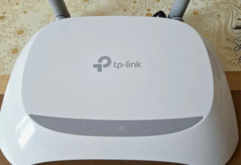 Роутер wifi рабочий — фото 1