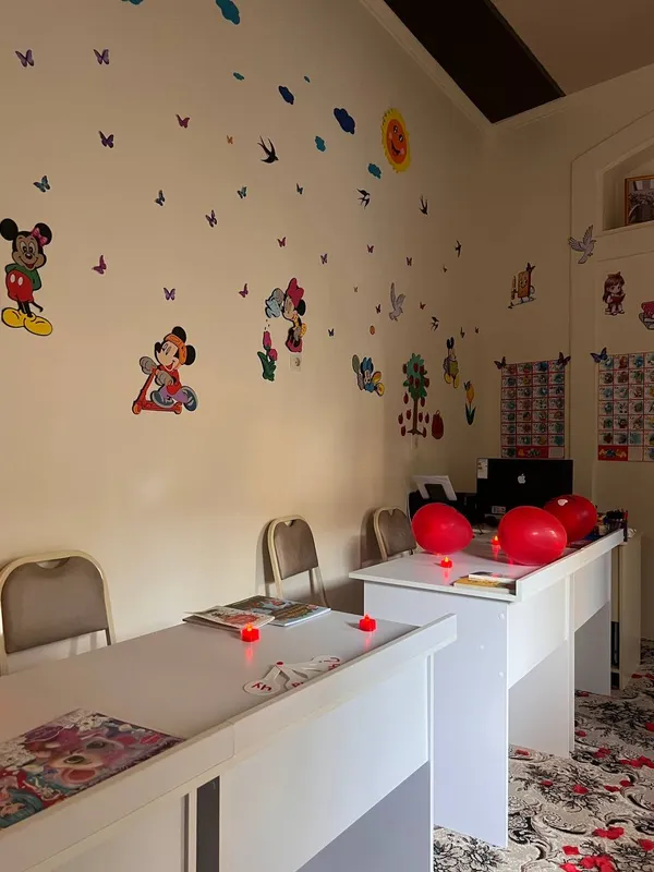 Sotiladi: 8 parta8 stulstoykali doska stoyka