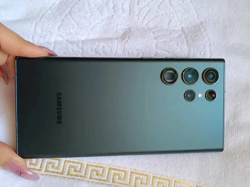 Samsung Galaxy S22 Ultra в цвете Зеленый (Green). — фото 4