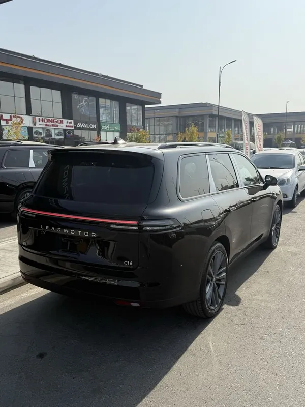 Leapmotor c16 qoraga apelsin 280 km gibrit full — фото 1