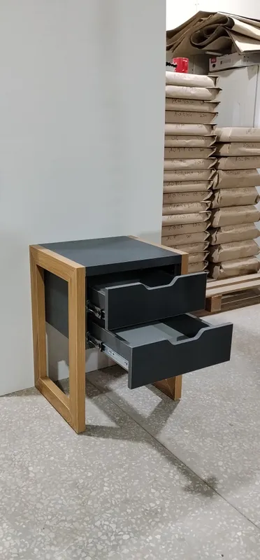 Zamonaviy tumba.Yotoqxona,mexmonxona ofis uchun
