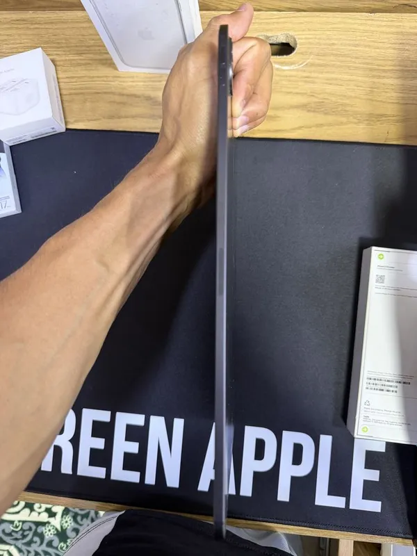 Ipad M5 pro 13 dyumli E sim — фото 1