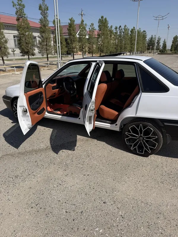 Автомобиль Nexia1 1