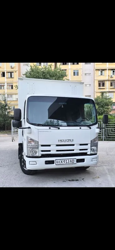 Isuzu reward sng 5