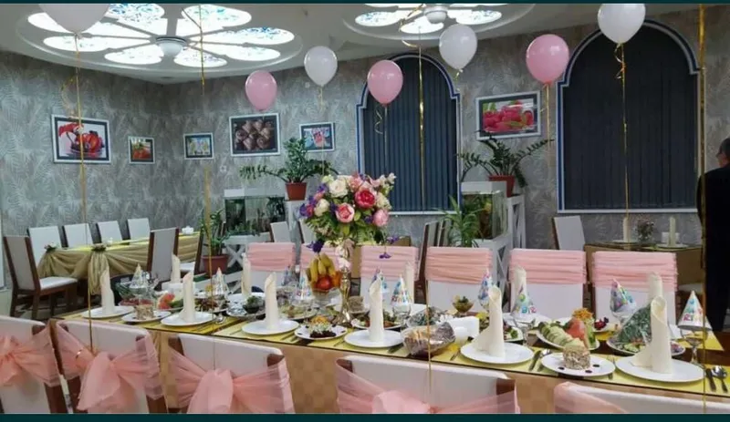 Amaldagi restoran 1100 m² 2
