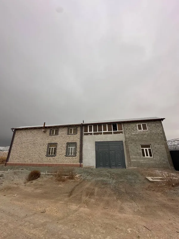 Kochmas mulk 90% bitgan uzum boǧiga ega