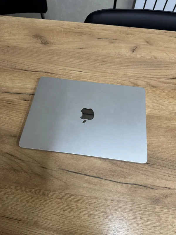 Macbook Air M3 (8/256) Silver 1 Macbook Air M3 (8/256) Silver 1