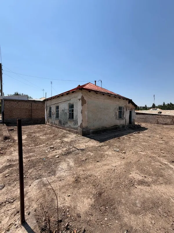 Прадаётся 4х Дом Джалаере 2 линя от дороги квадратный участок 7 Прадаётся 4х Дом Джалаере 2 линя от дороги квадратный участок 7