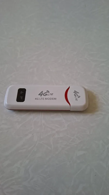 Usb-хаб и USB-модем 4G — фото 1