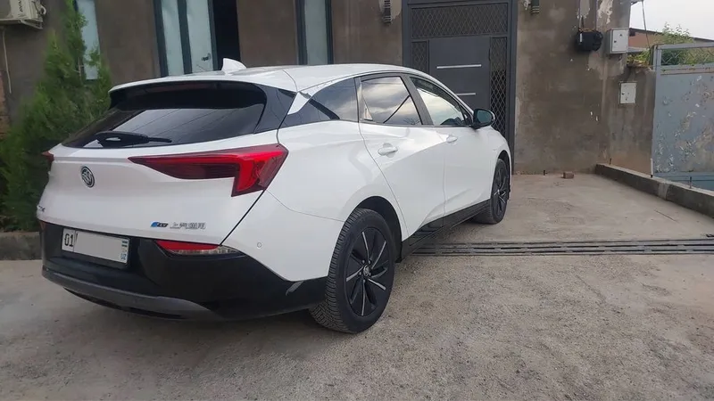 Buick Velite сотилади — фото 4