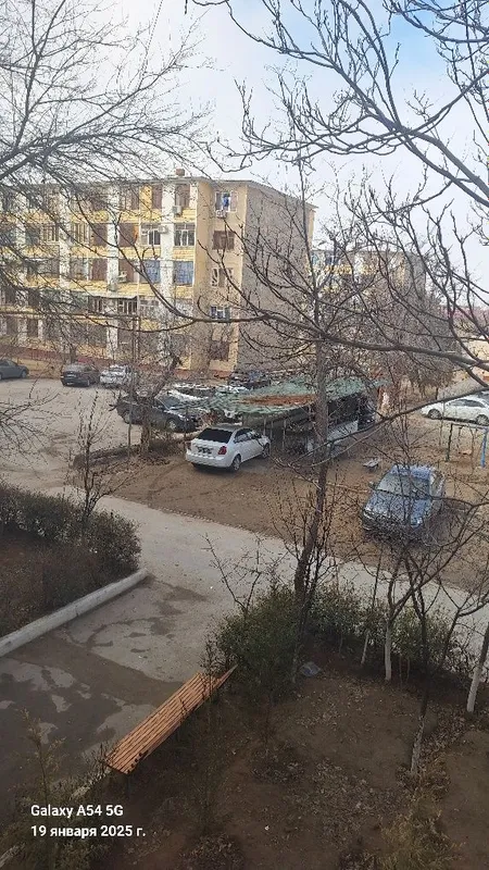 2 холати галерка уй сотилади 3 этаж ремонти уртача