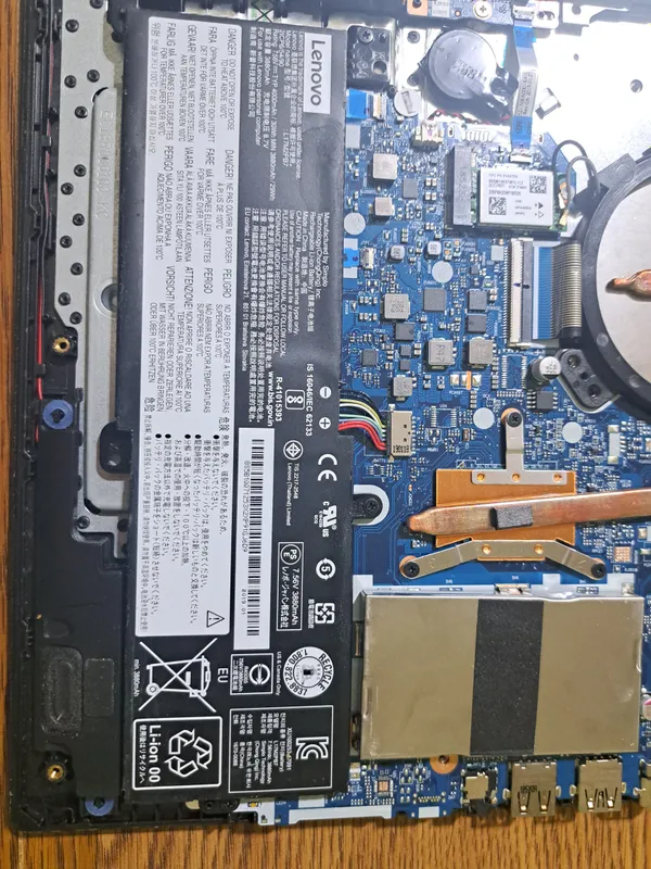 Lenovo IdeaPad 330-15IKB ona platasi 3