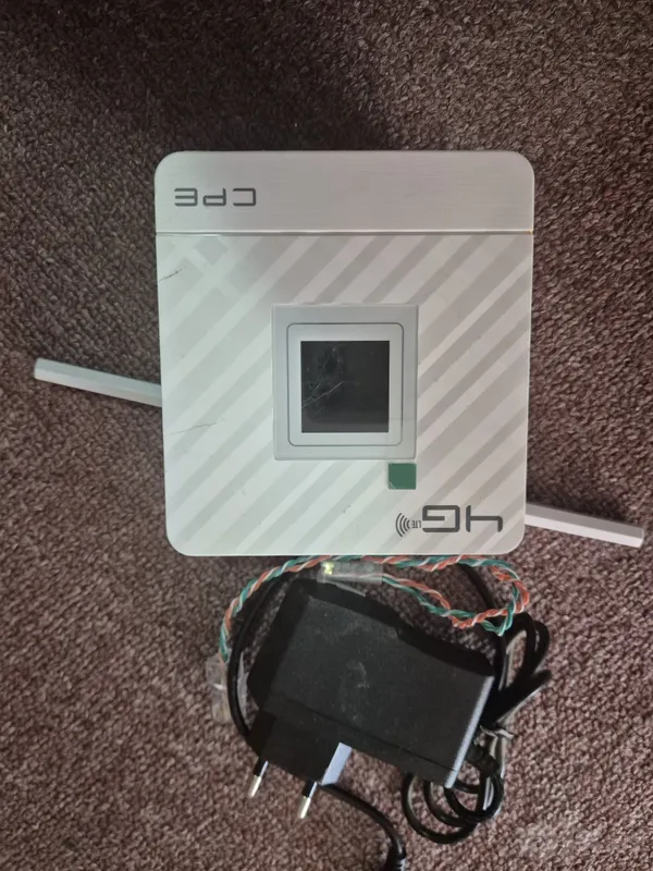 Simsiz Wi-Fi router CPE 4G LTE CPF903 3 Simsiz Wi-Fi router CPE 4G LTE CPF903 3