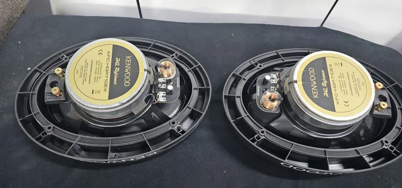 Кенворд колонка 700W аригинал — фото 1