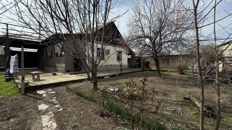 Продаётся участок с домом — фото 3
