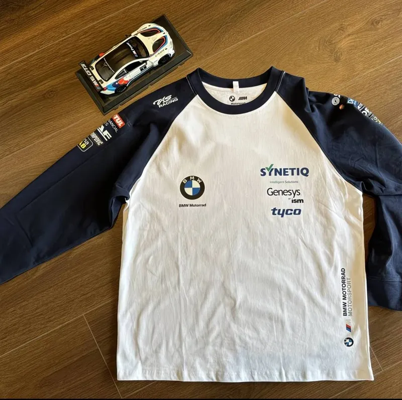 Свитшот БМВ / Formula 1 BMW / Одежда с машиной
